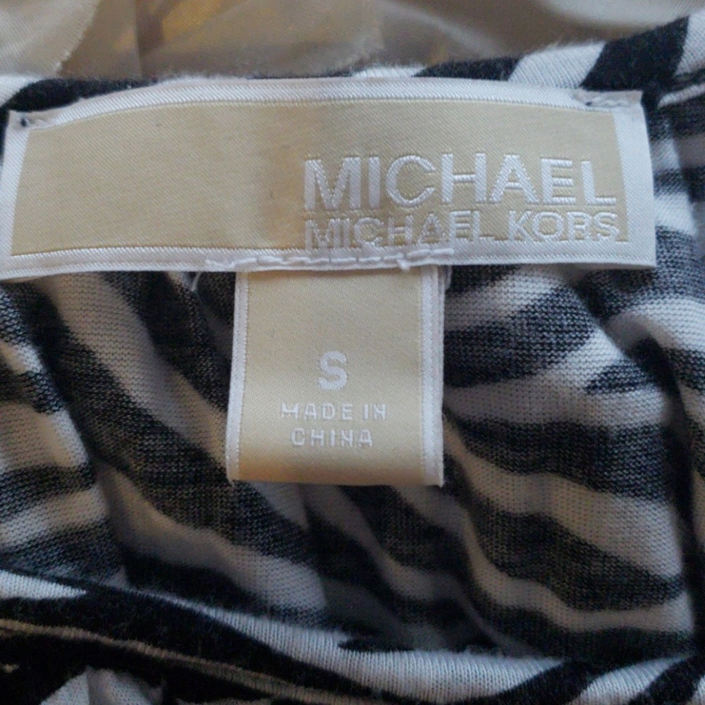 MK Top - Picture 2 of 5